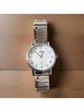 Vintage Timex Indiglo Quartz Watch CR2016 F3 34MM Bracelet Band New Battery